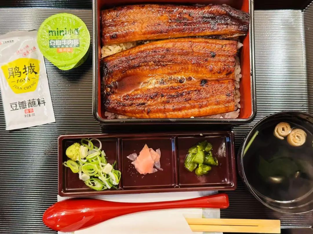 0e435c5fb1804273d52fc2dee3d313cb 0e435c5fb1804273d52fc2dee3d313cb